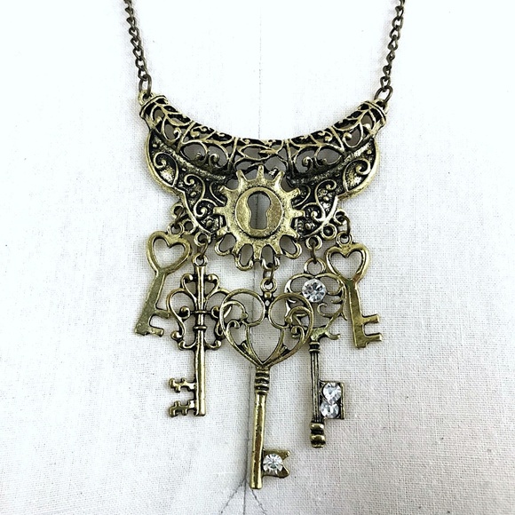 Lock Key Bib Statement Necklace Steampunk Vintage - Picture 4 of 4